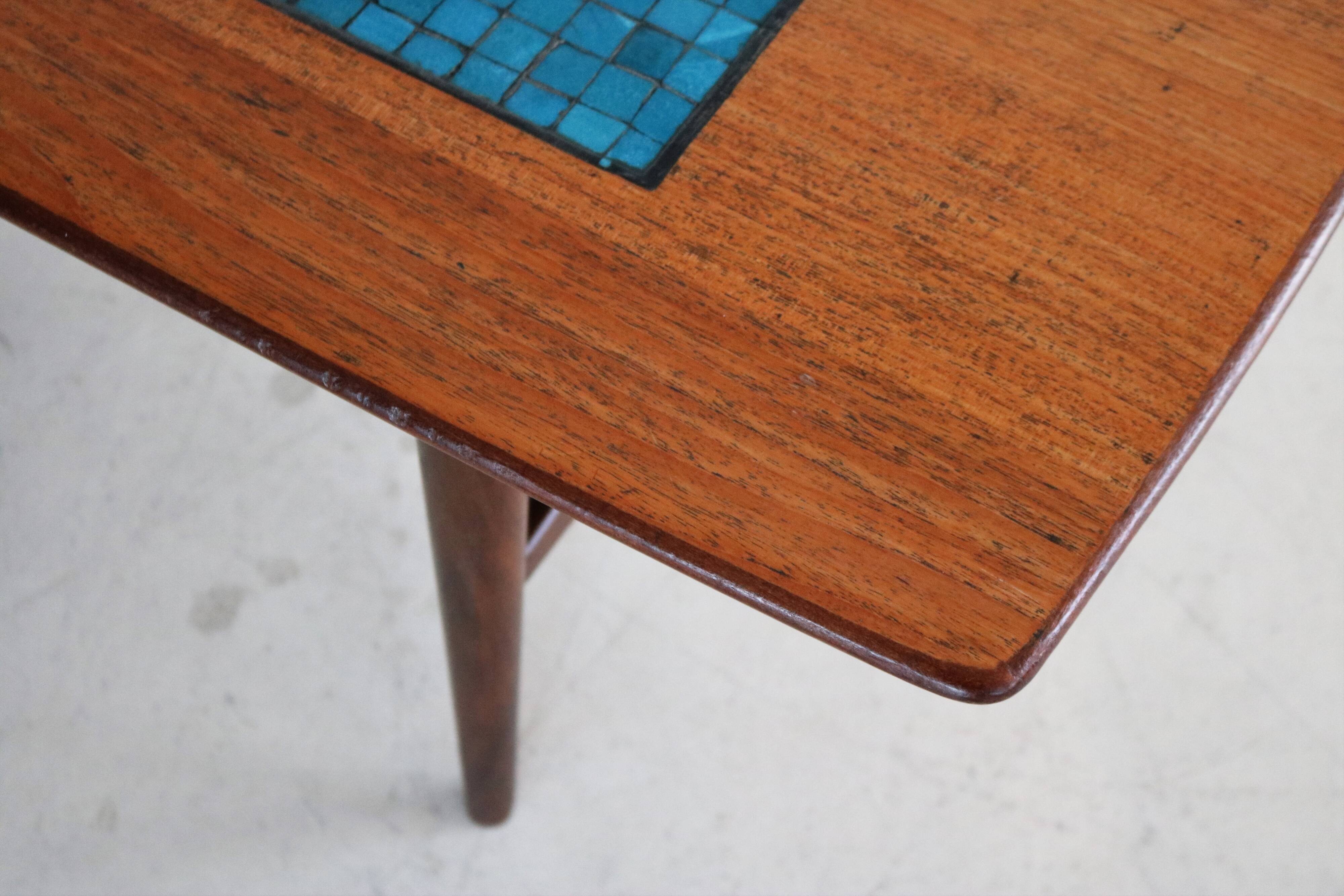 Vintage teak coffee table by wébé, van teeffelen