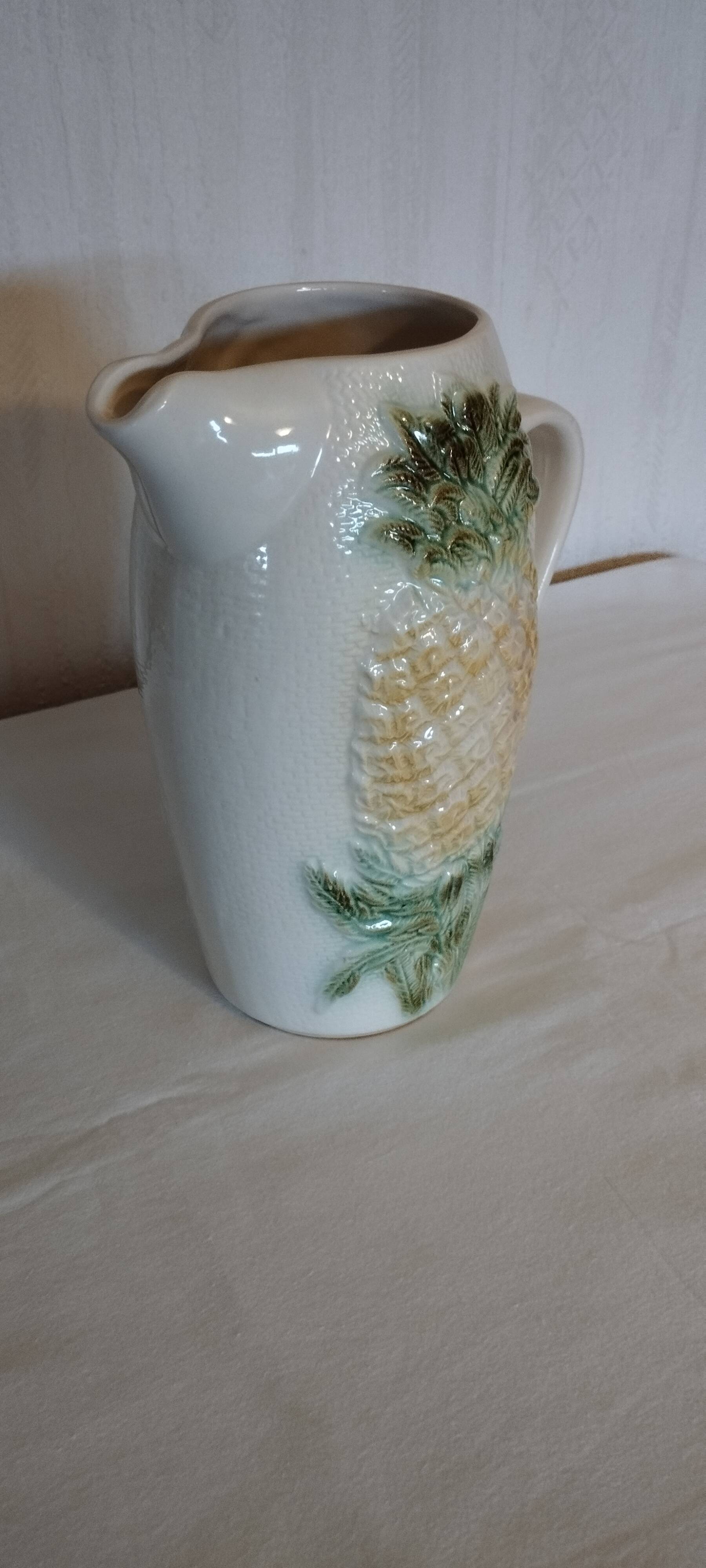 Sarreguemines earthenware jug in Pineapple shape