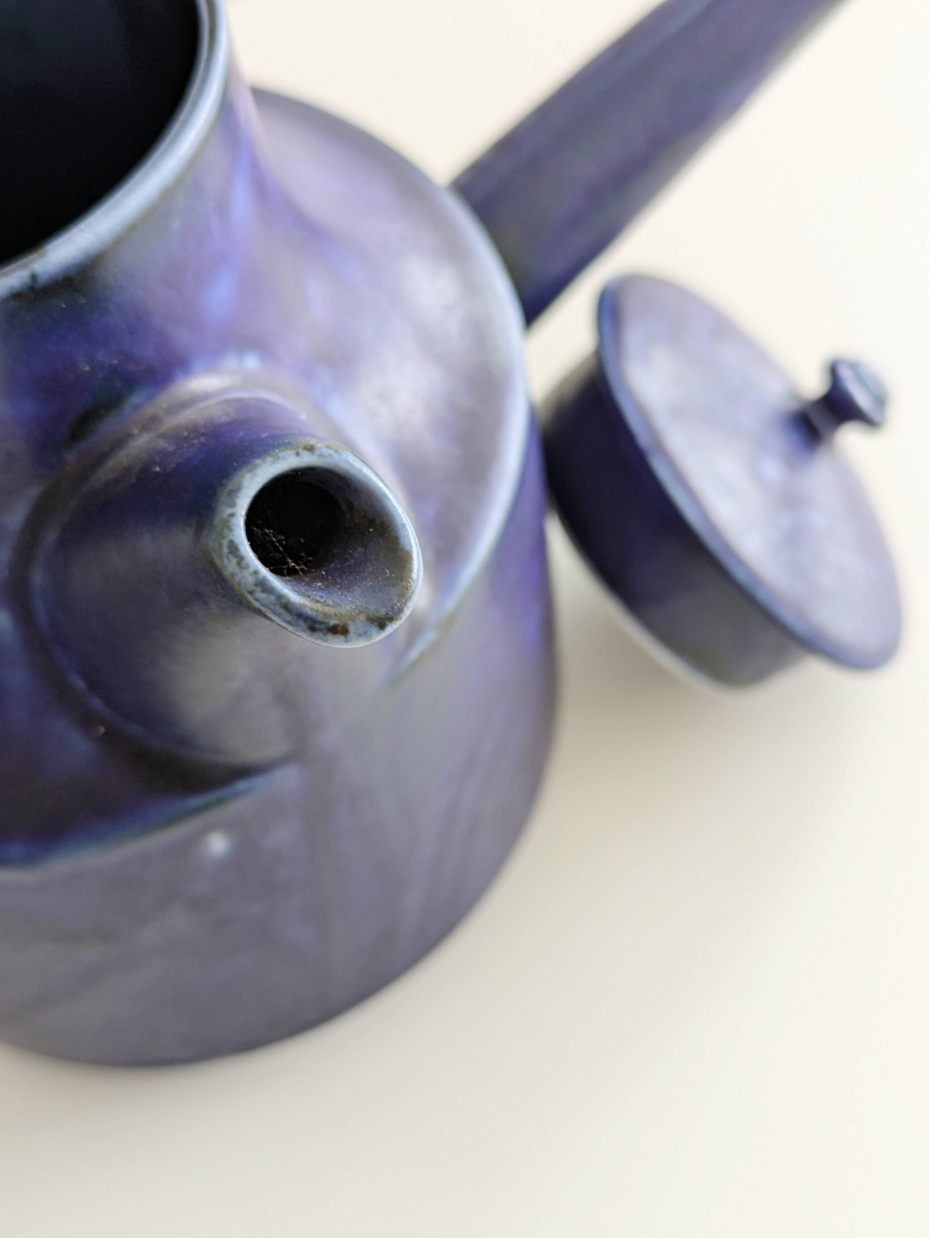 Langenthal (Switzerland) teapot and matching tea warmer.