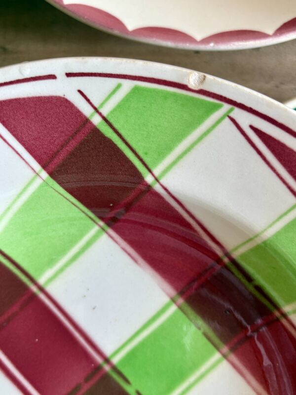 Lot de 12 assiettes creuses anciennes dépareillées