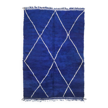Tapis berbère beni ouarain bleu majorelle à losanges écrus 290x202m
