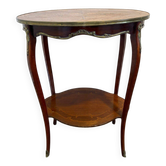 Table d'appoint Louis XV en acajou, marqueterie et bronzes dorés, vers 1900