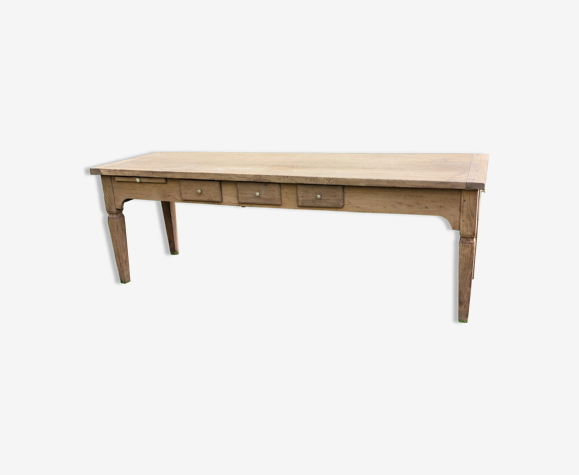 Table de ferme auvergnate