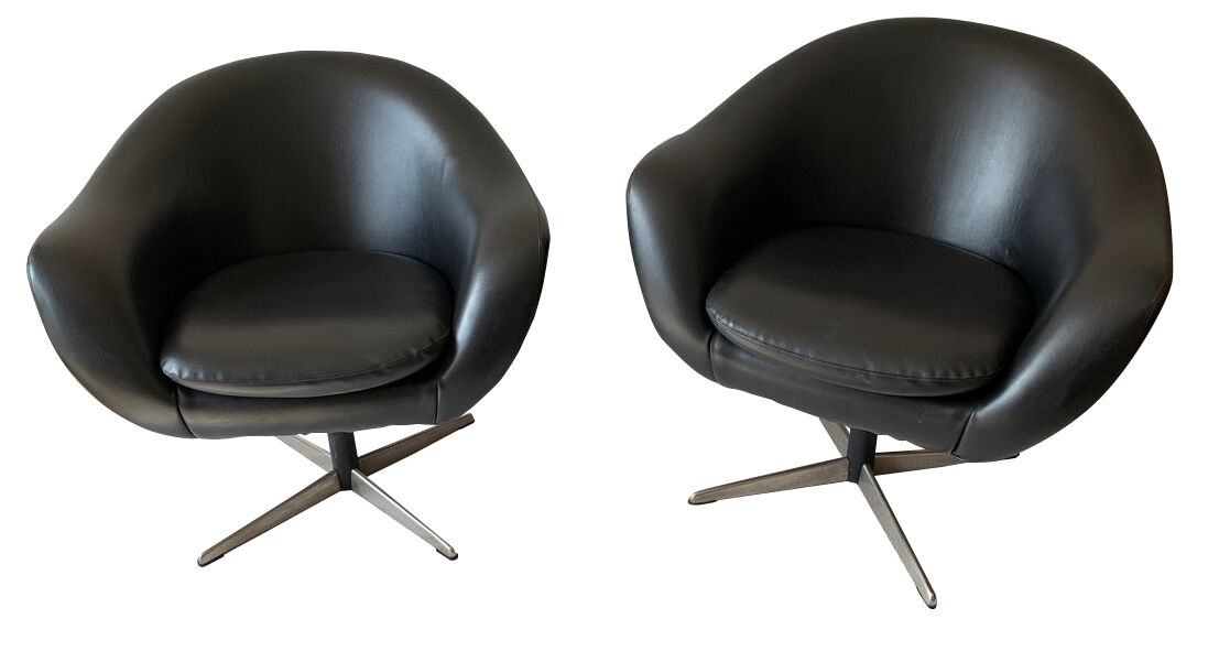 Pair of vintage chairs