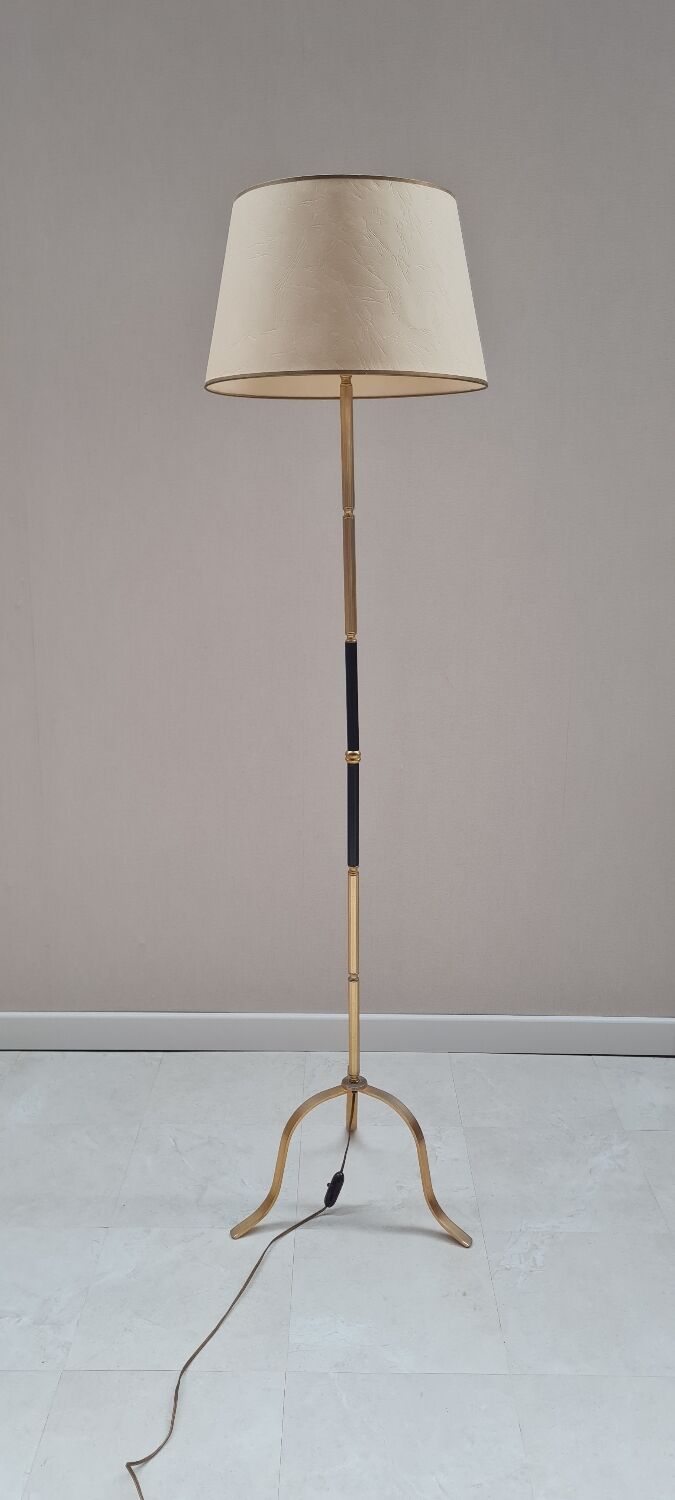 Tripod floor lamp in brass and bakelite 1950