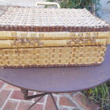 Wicker's valise
