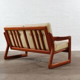 Canapé vintage 2 places Holstebro en teck, design danois du milieu du siècle