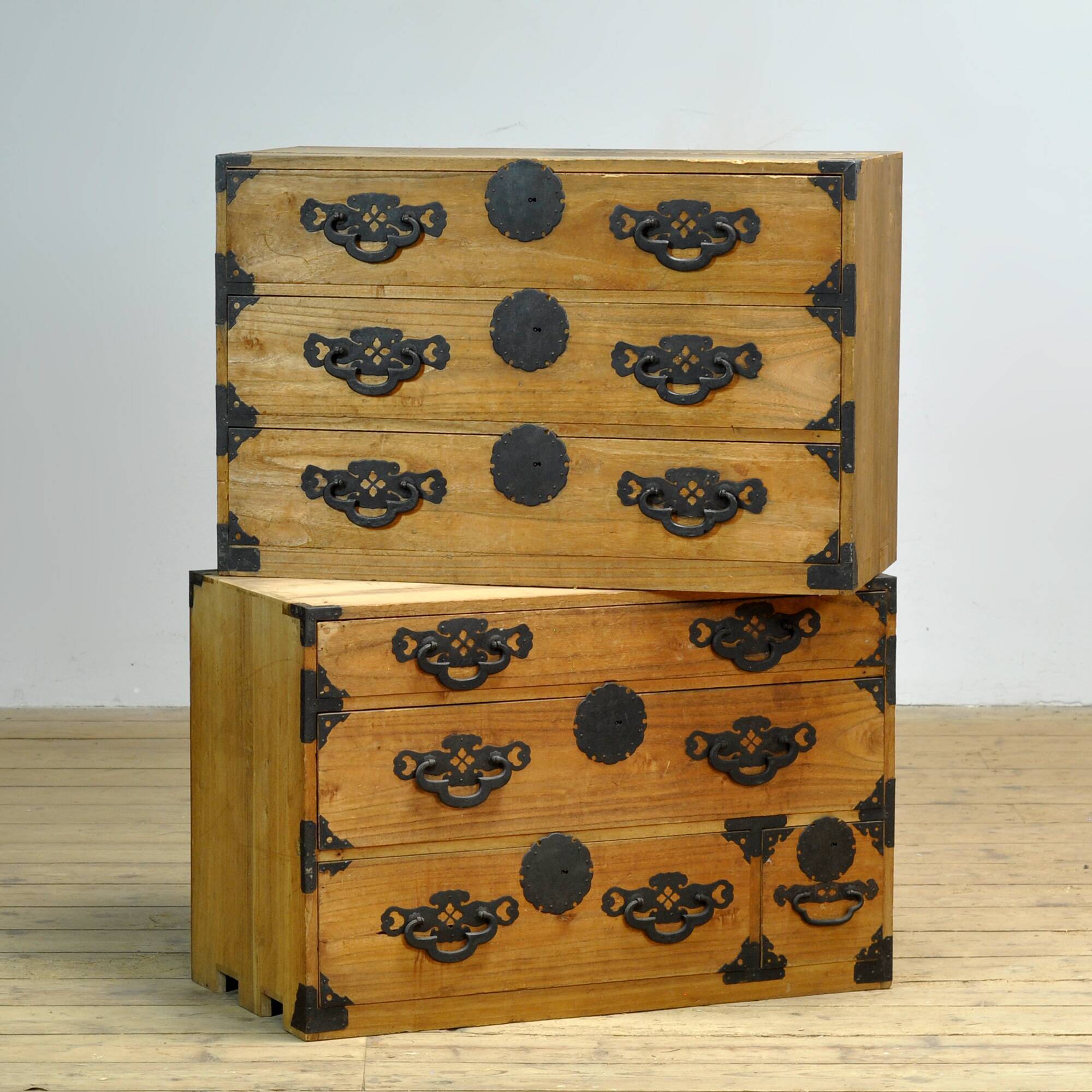 Japanese Tansu chest of drawers, circa 1870