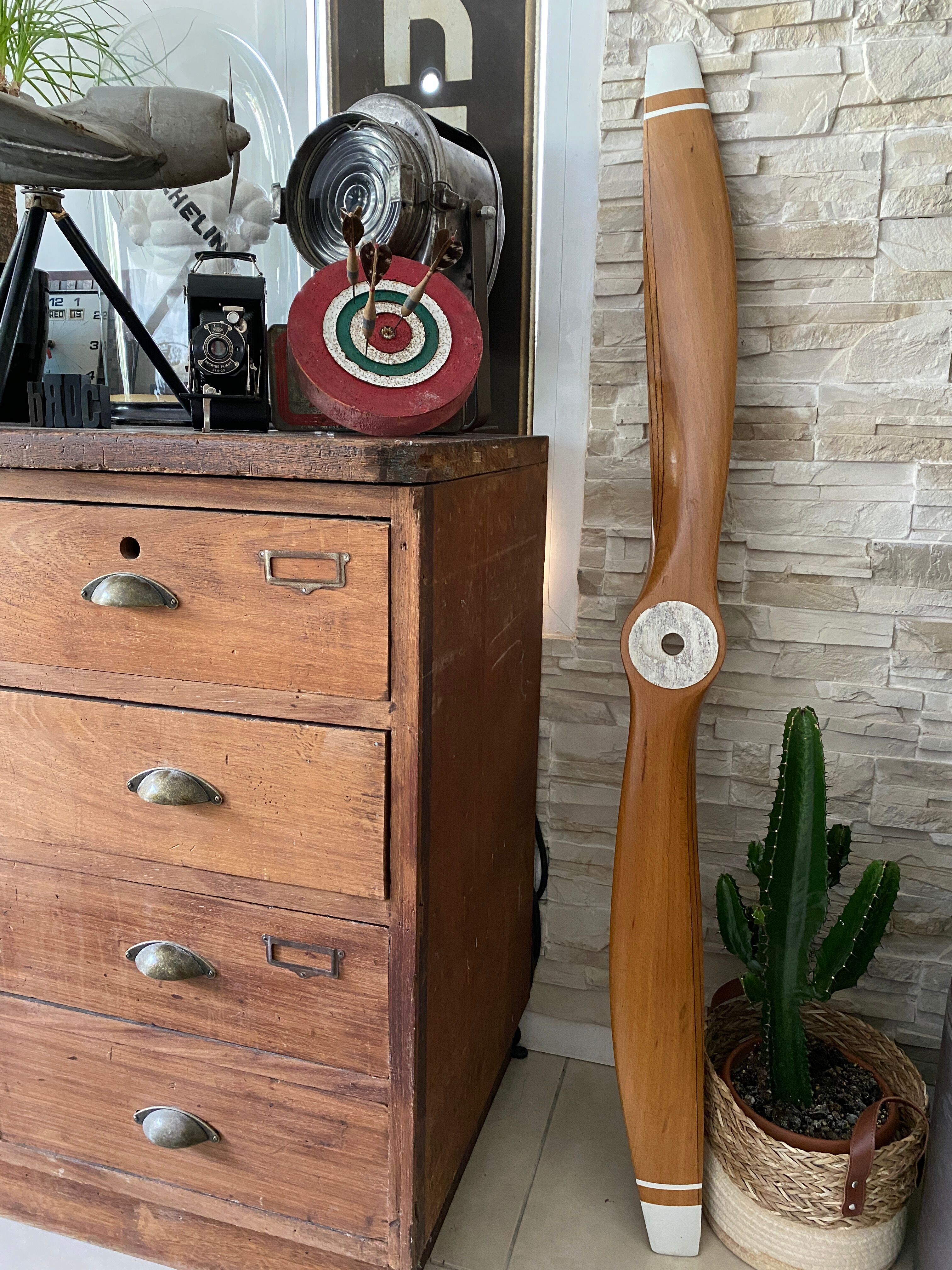 Wooden airplane propeller