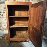 Armoire ancienne française en châtaignier – XVIIIe siècle