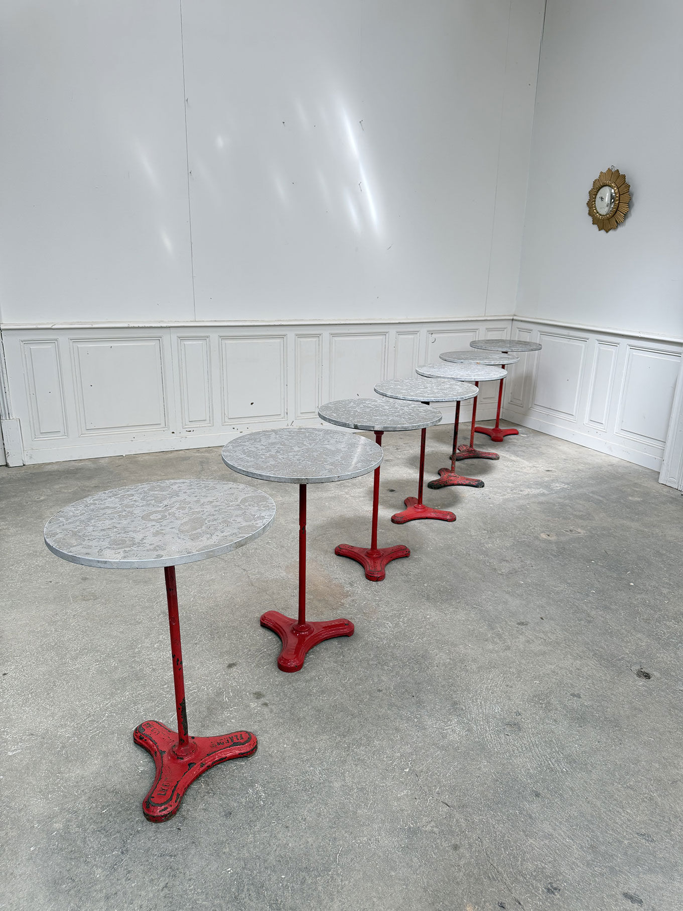 8 tables bistrot 1930