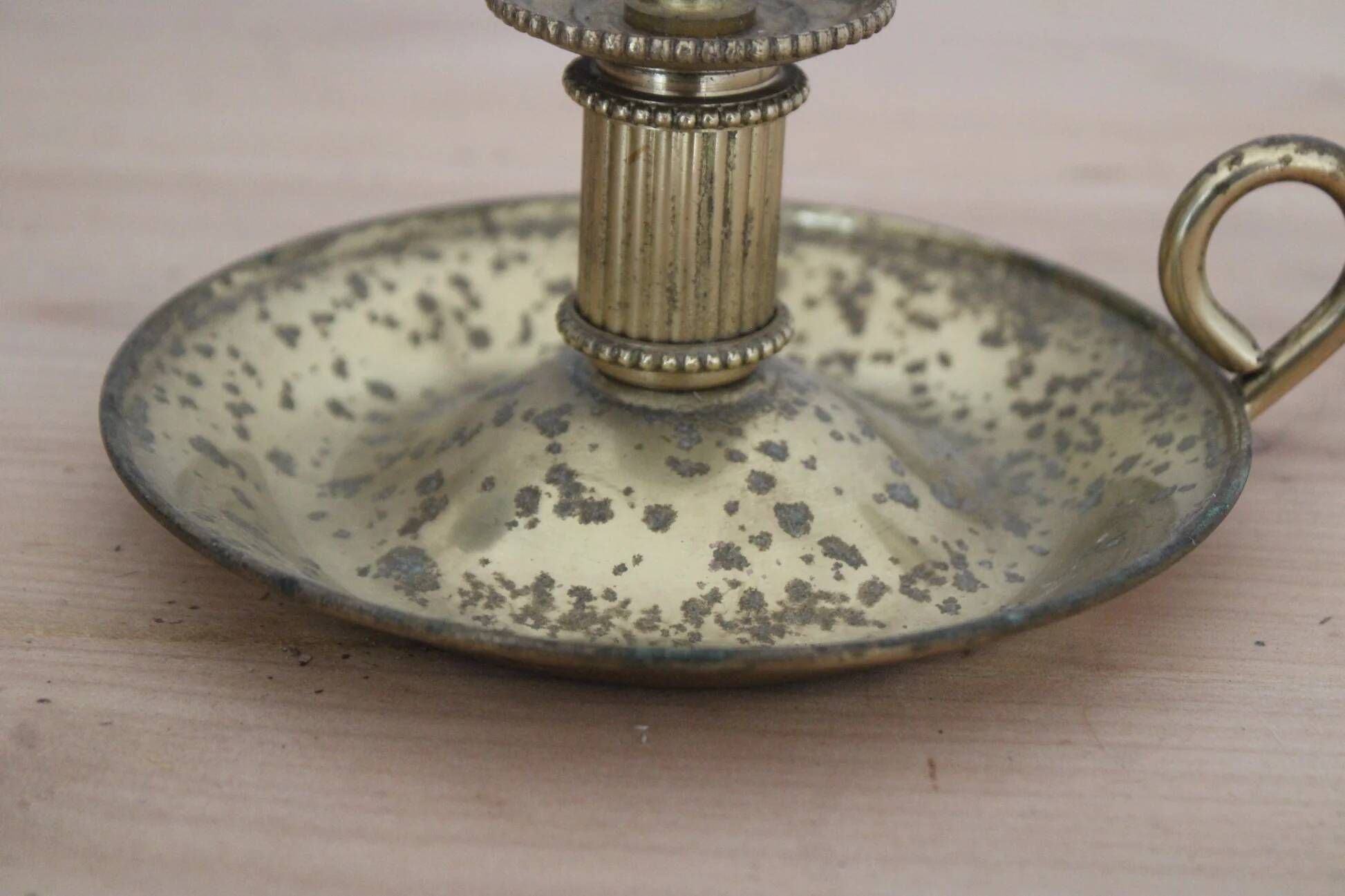 Antique brass hand candlestick – Columned fluted cellar rat