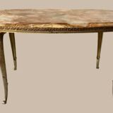 Table basse ovale en onyx et laiton 1950