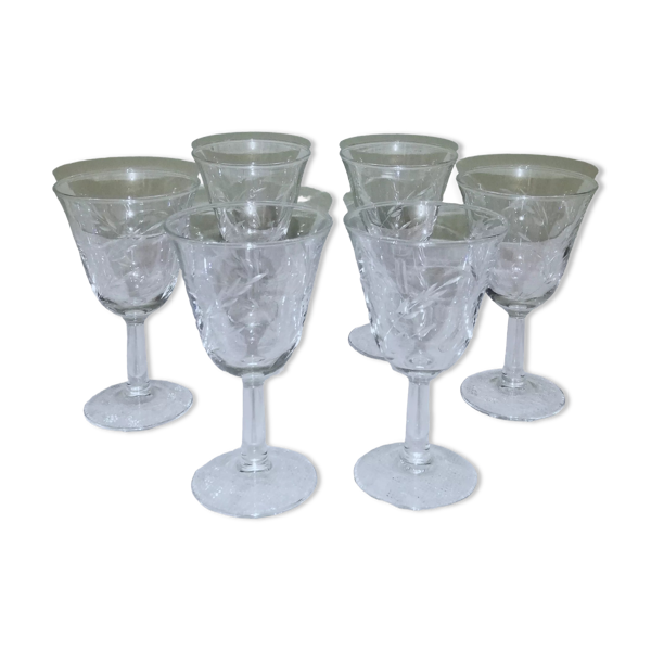 6 verres à liqueur ou apéritif en verre à décor d'épis gravés