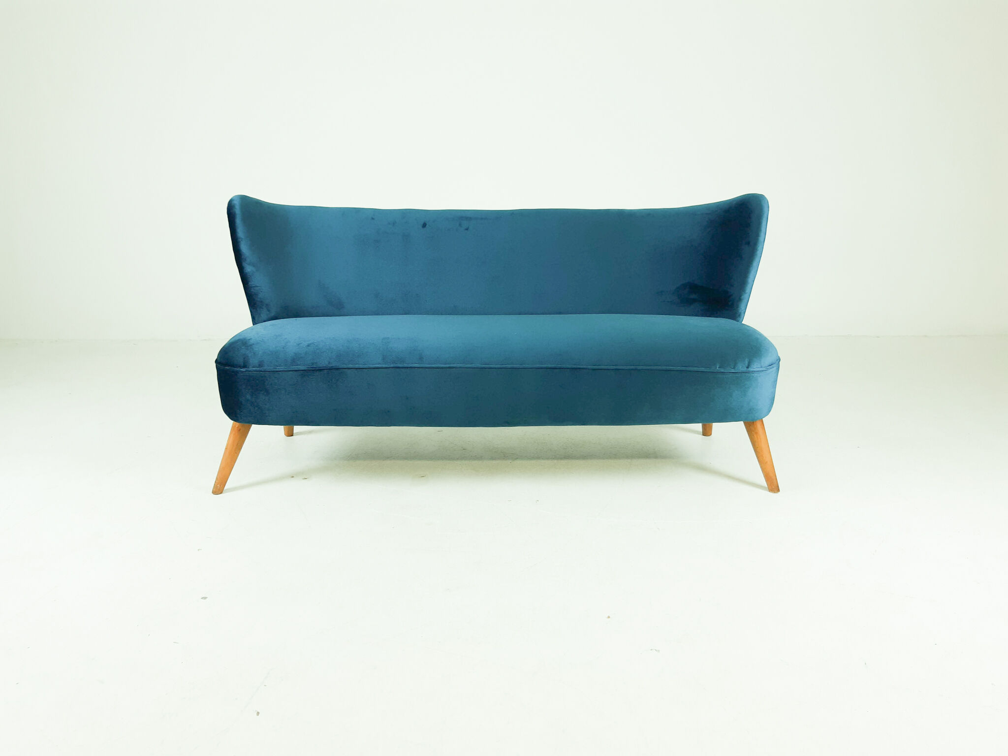 Mid-century velvet "cocktail" sofa, 1960