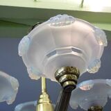 Art Deco chandelier, 4 arms of light, opalescent Ezan glasses