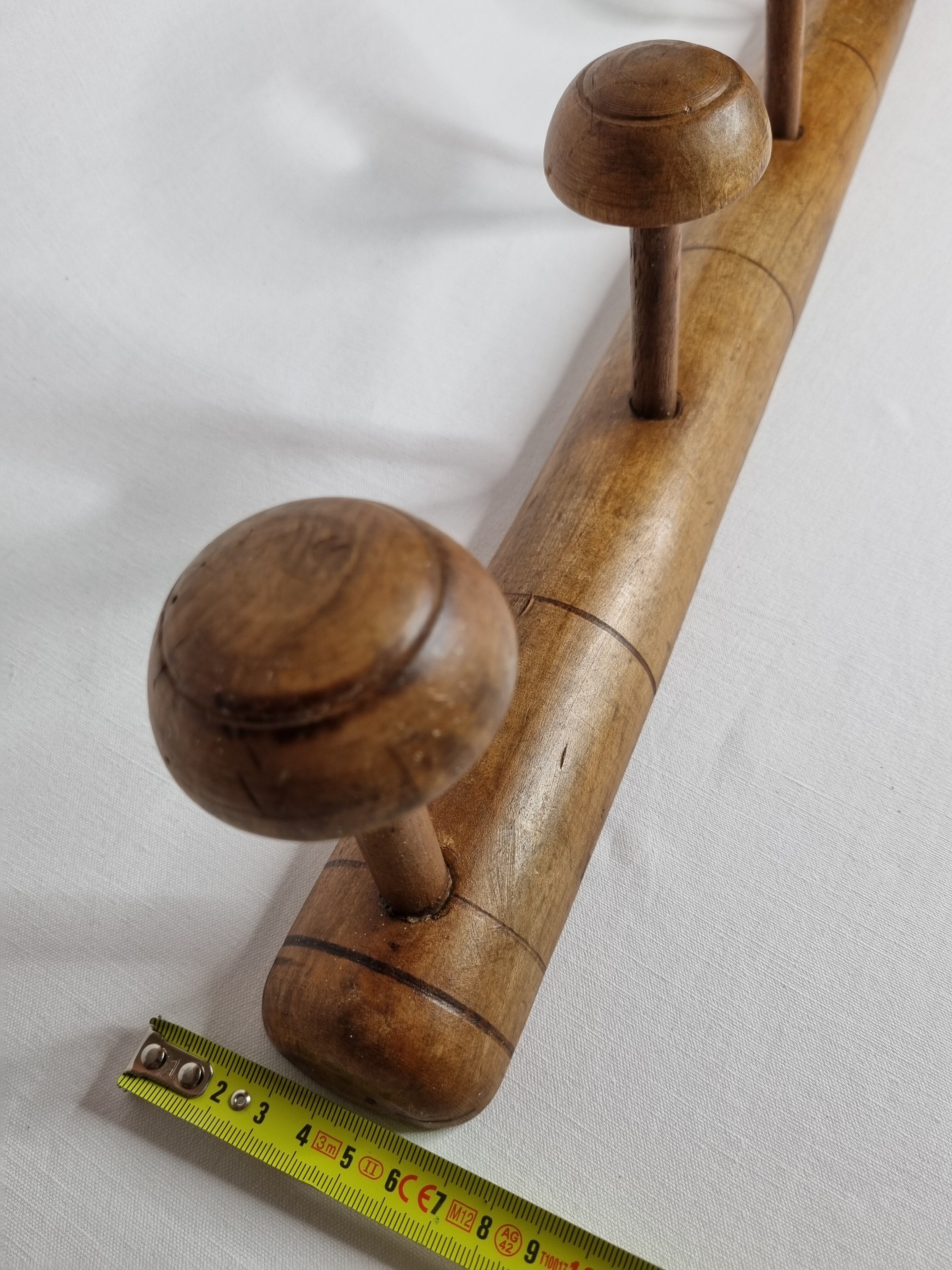 Portemanteau mural 1900 en bois tourné à l'imitation du bambou, 6 patères, 86 cm