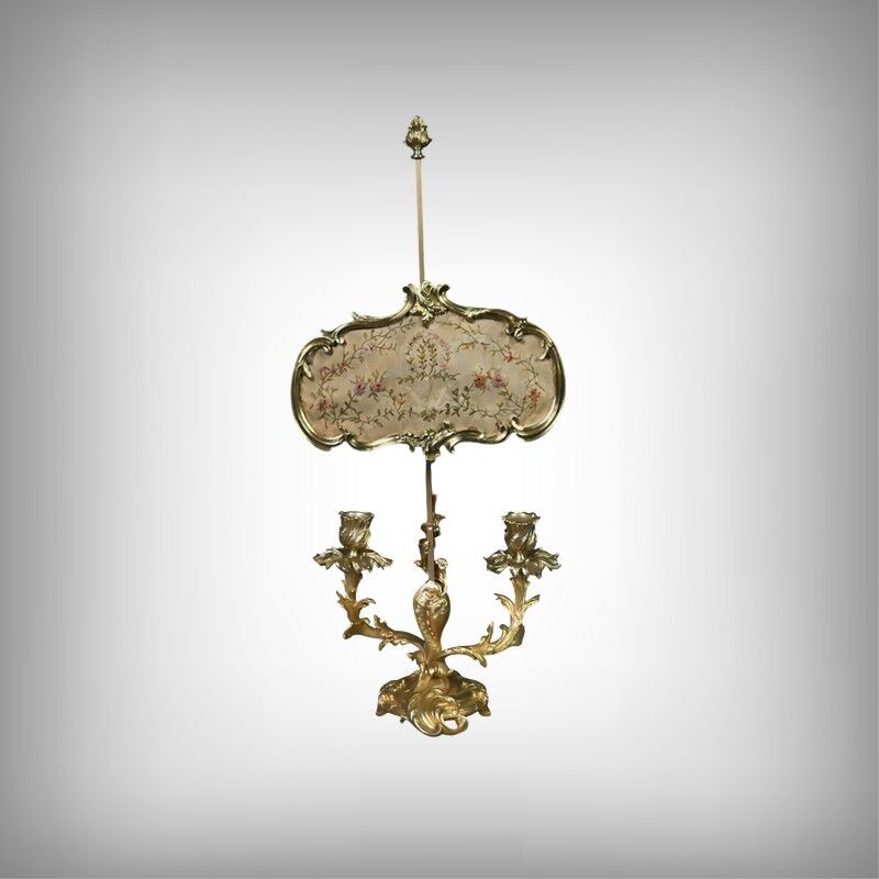 Chandelier with a gilded bronze shade, Louis XV style – Mid 19th century