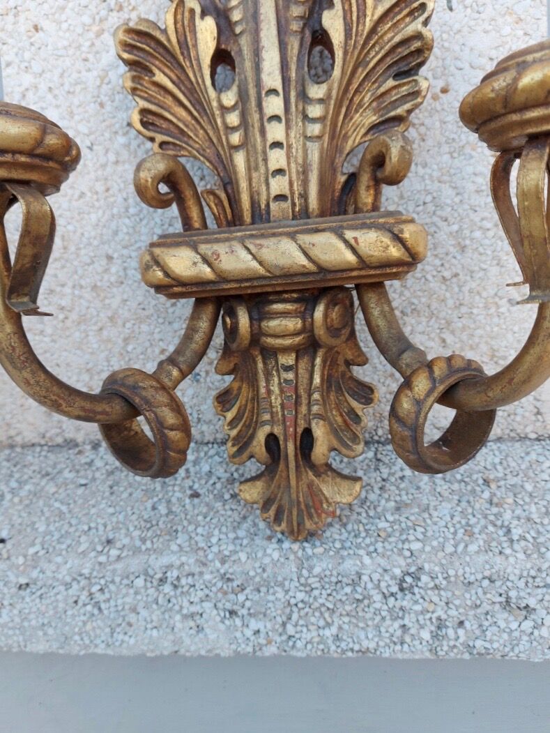 Pair of carved gilded wooden wall light