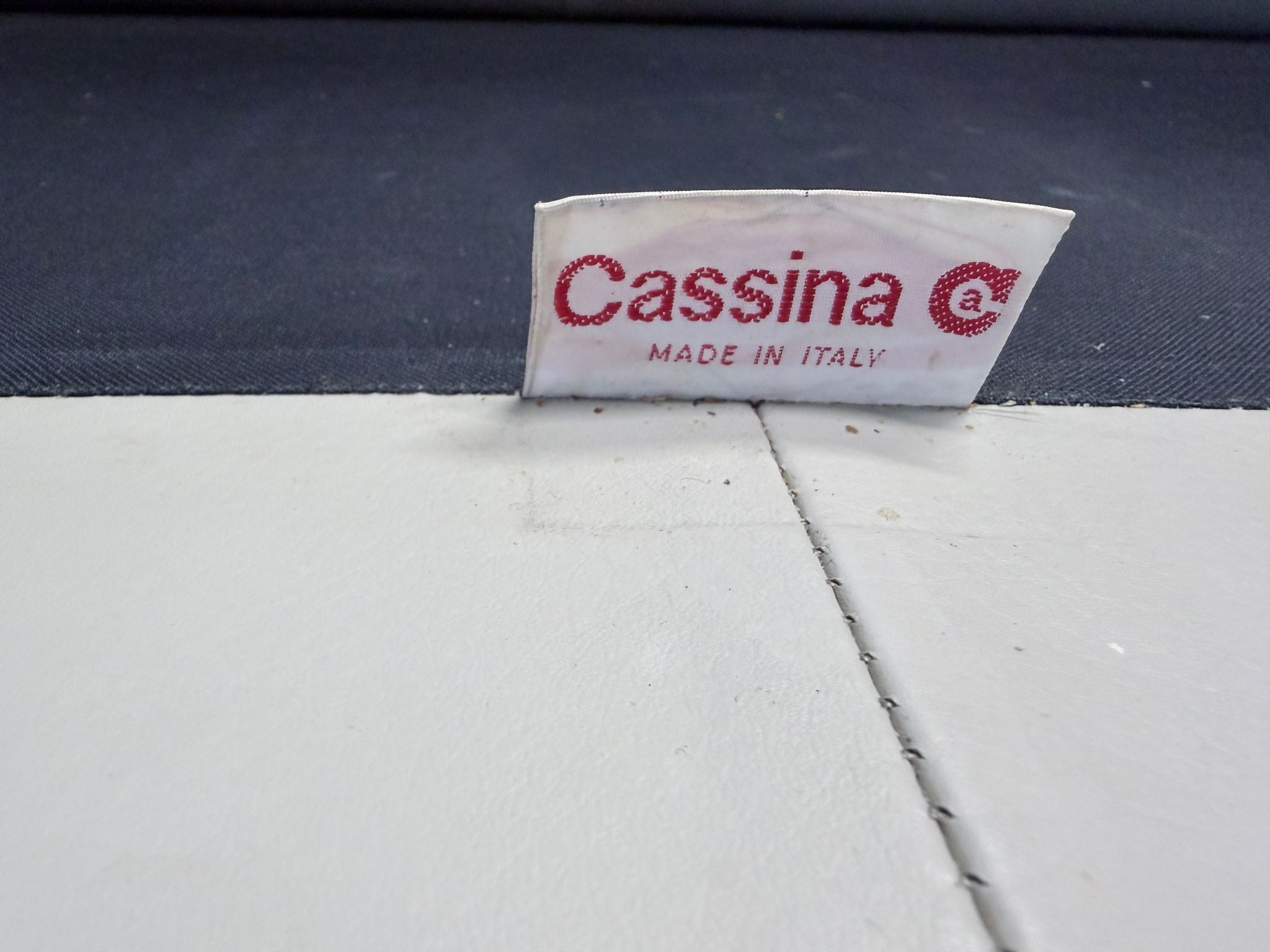 Cassina Maralunga 2-Seater Sofa by Vico Magistretti in Grey