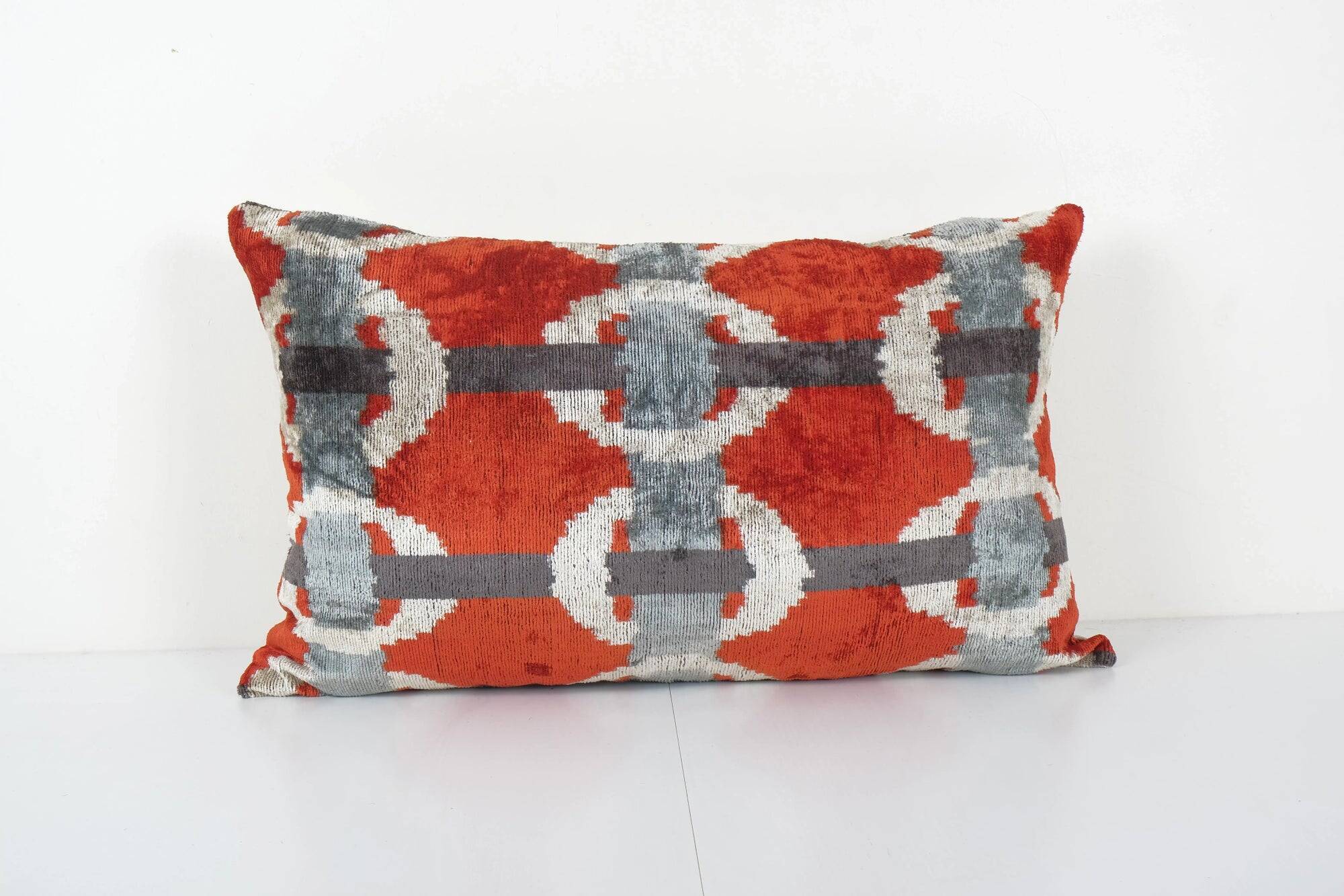 Vintage ikat cushion cover 66x43 cm