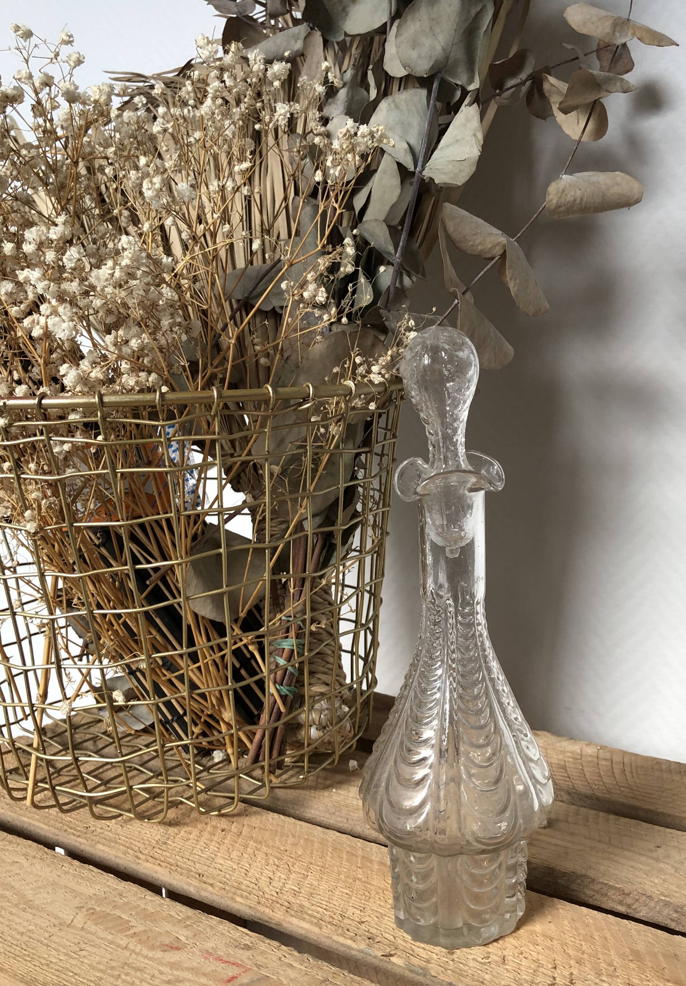 Glass carafe