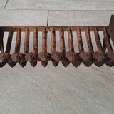 Cast iron log holder