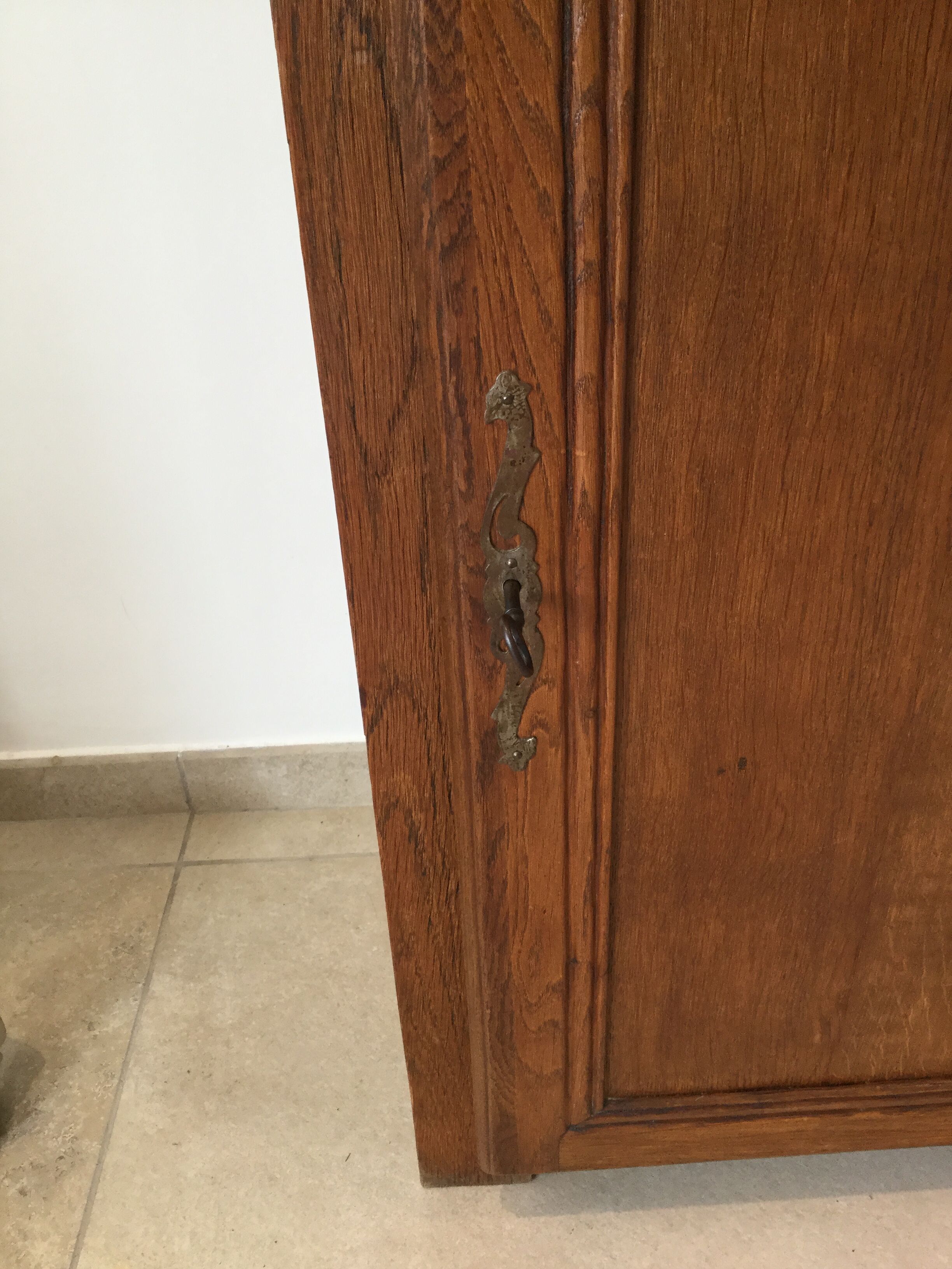 Entry furniture, writing