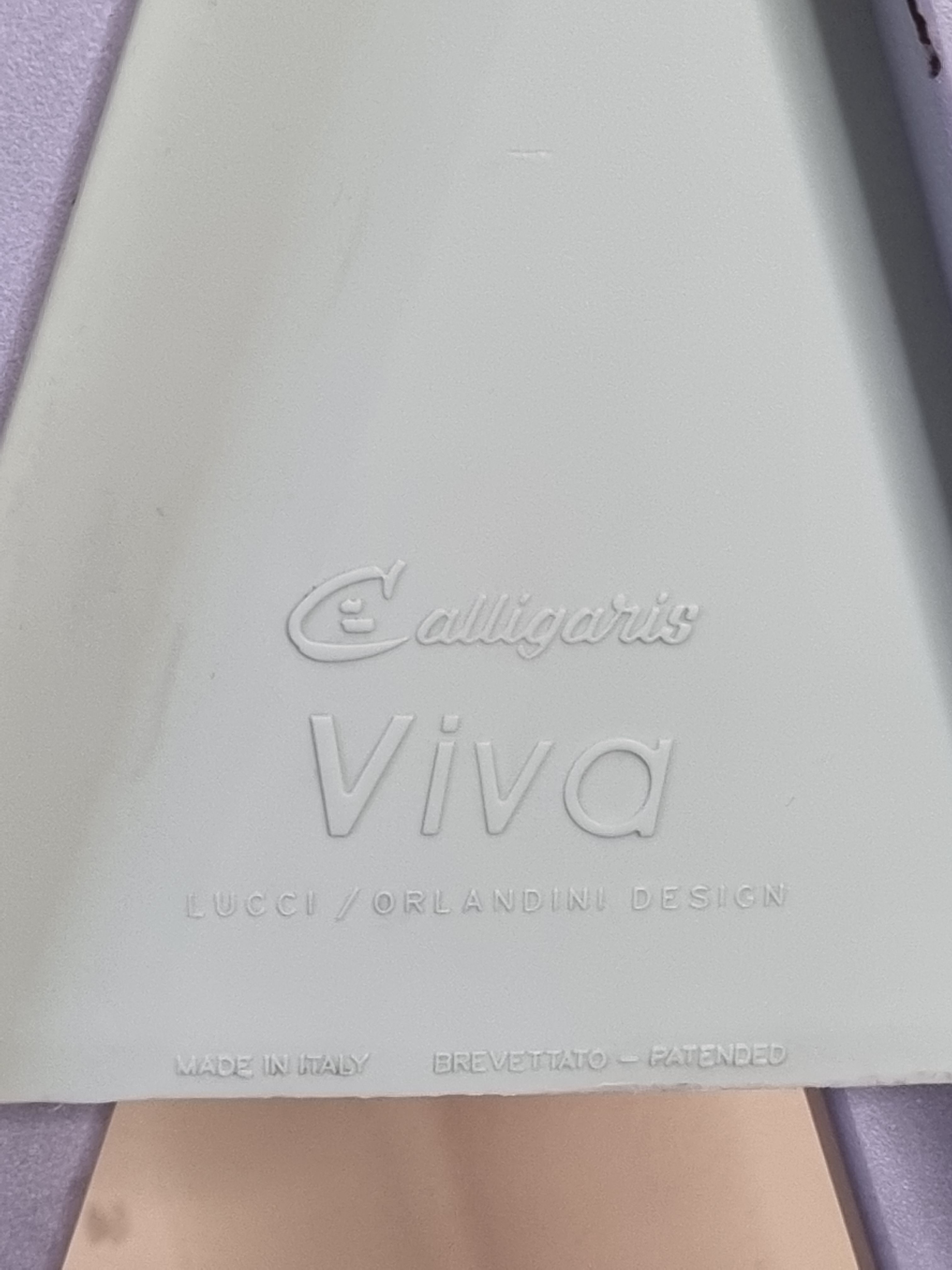 Pair of folding chairs viva, italian design, lucci orlandini for calligaris