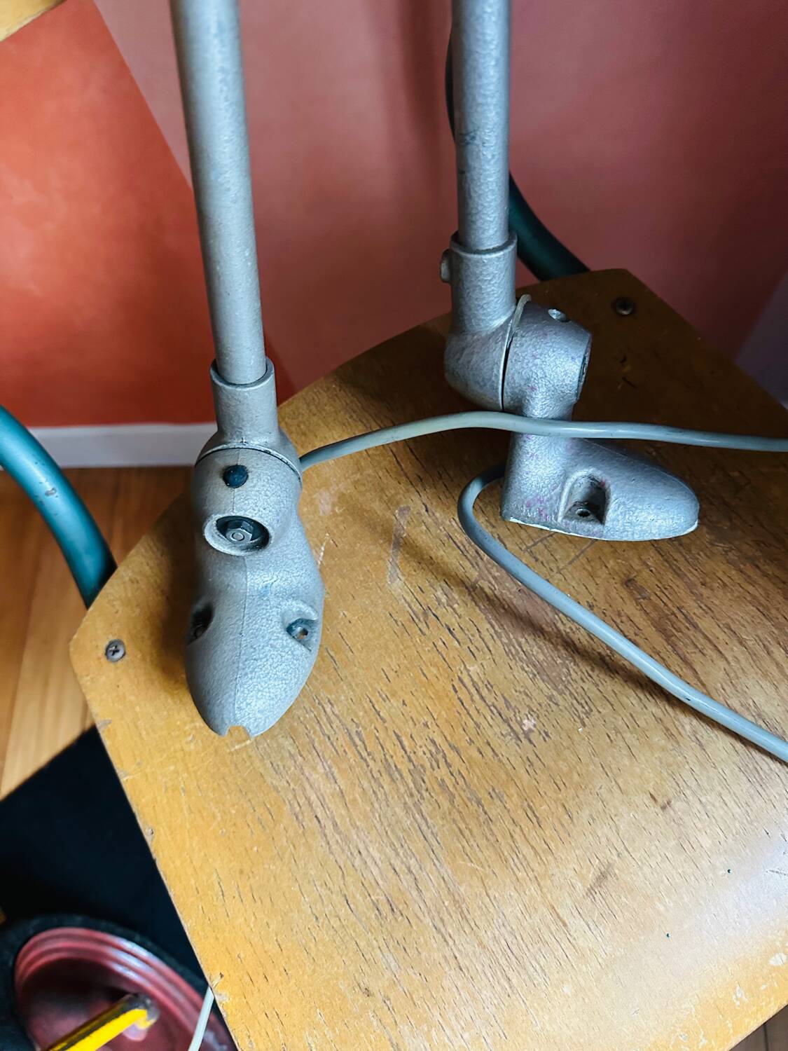 Pair of articulated industrial lamps 1950