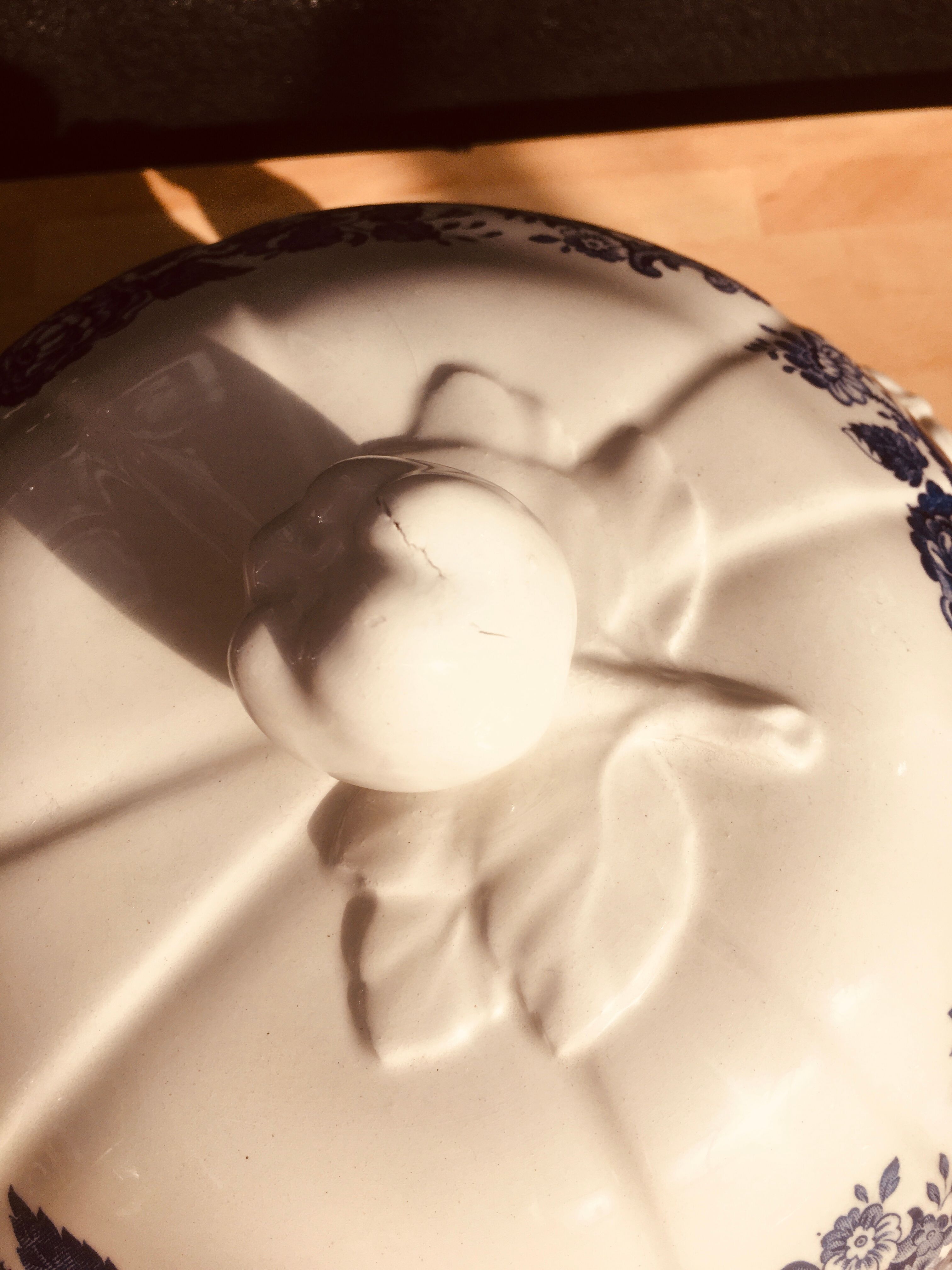 Porcelain soup