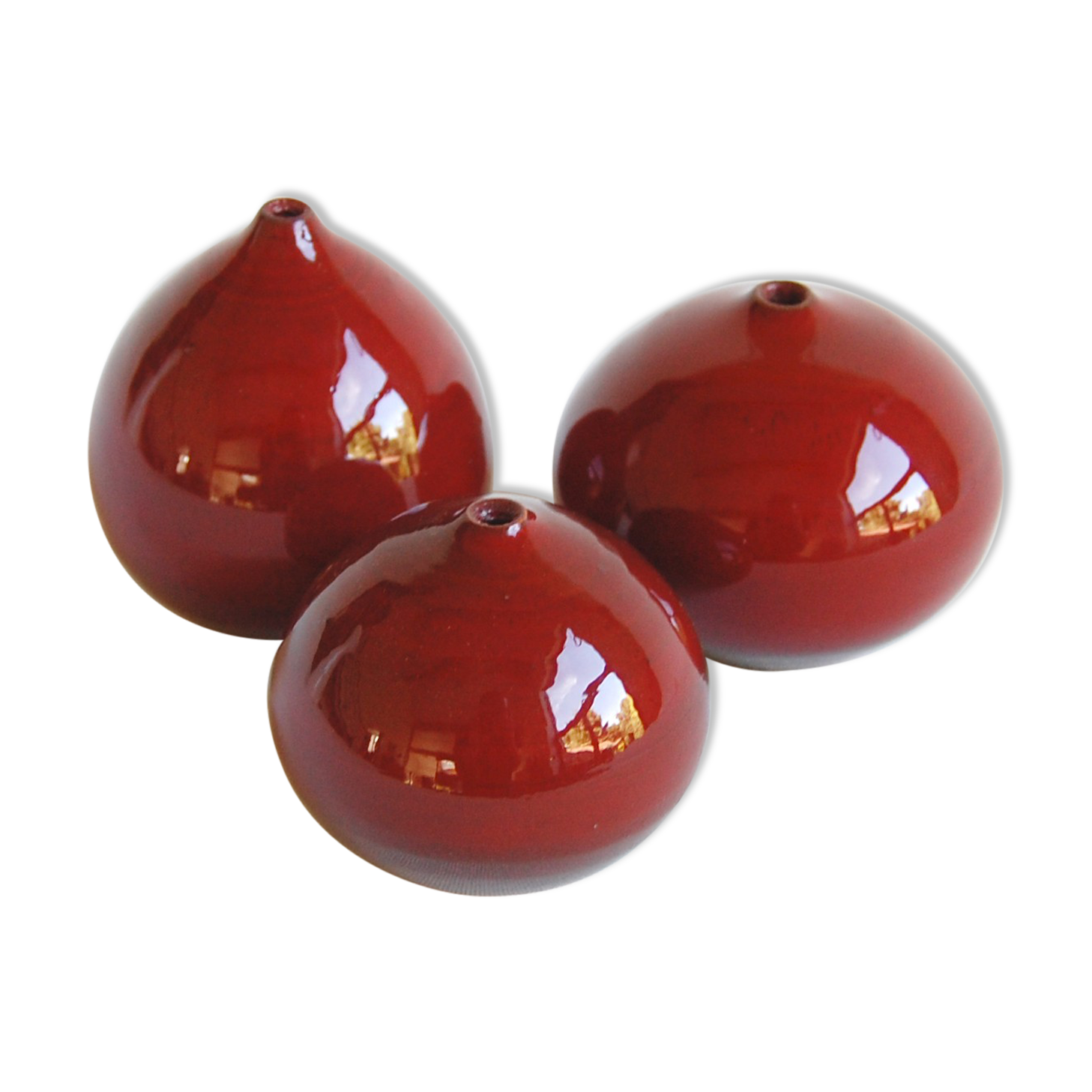 Trio of red miniature ceramics by Antonio Lampecco