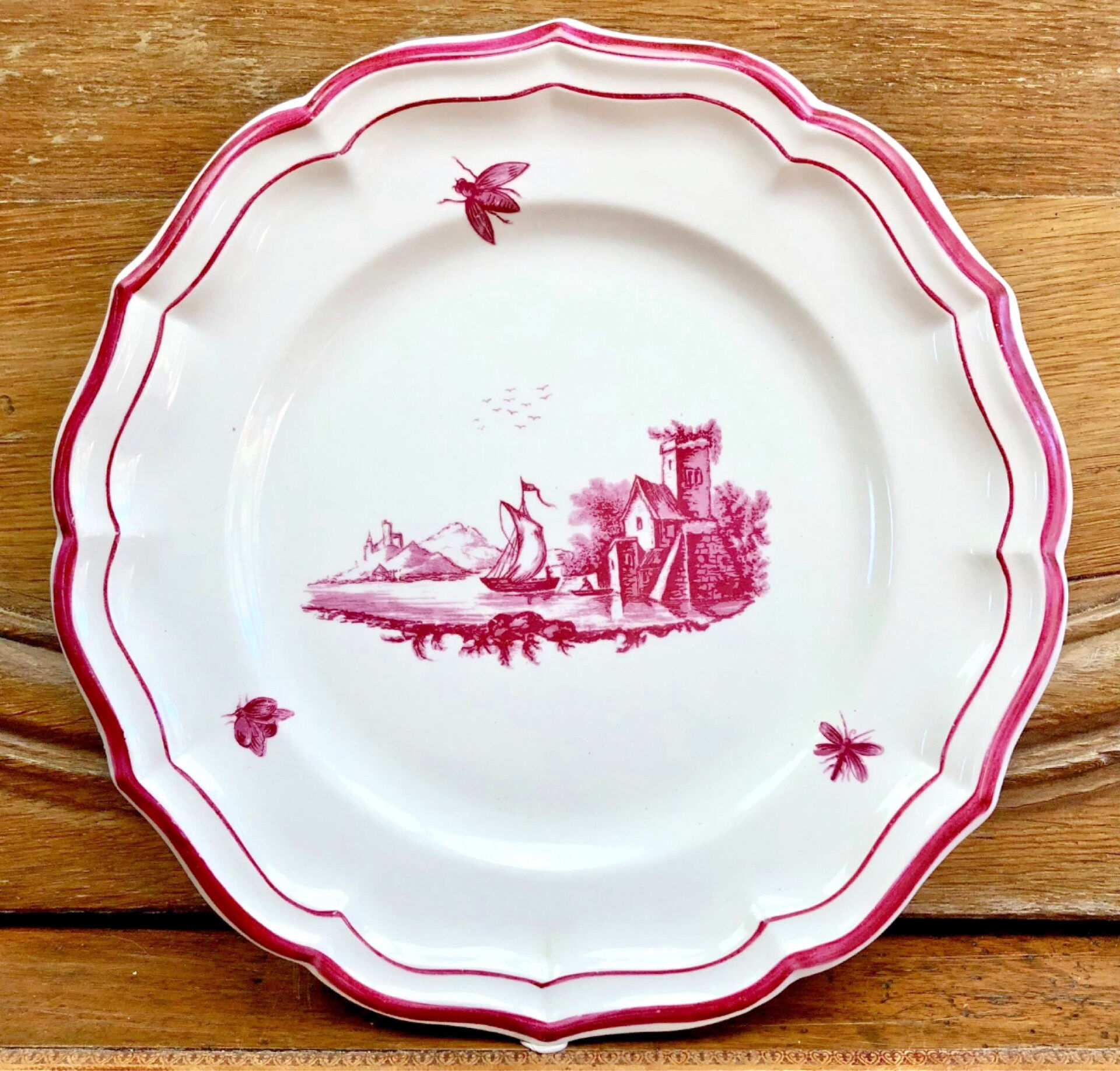 6 old flat table plates, Gien earthenware, pink landscape model.