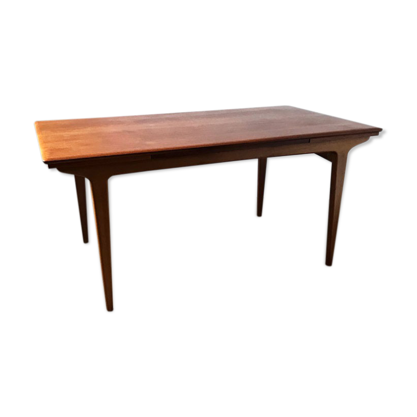 Scandinavian table