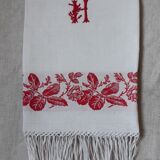 Towel dammassée red and white with initial "h"