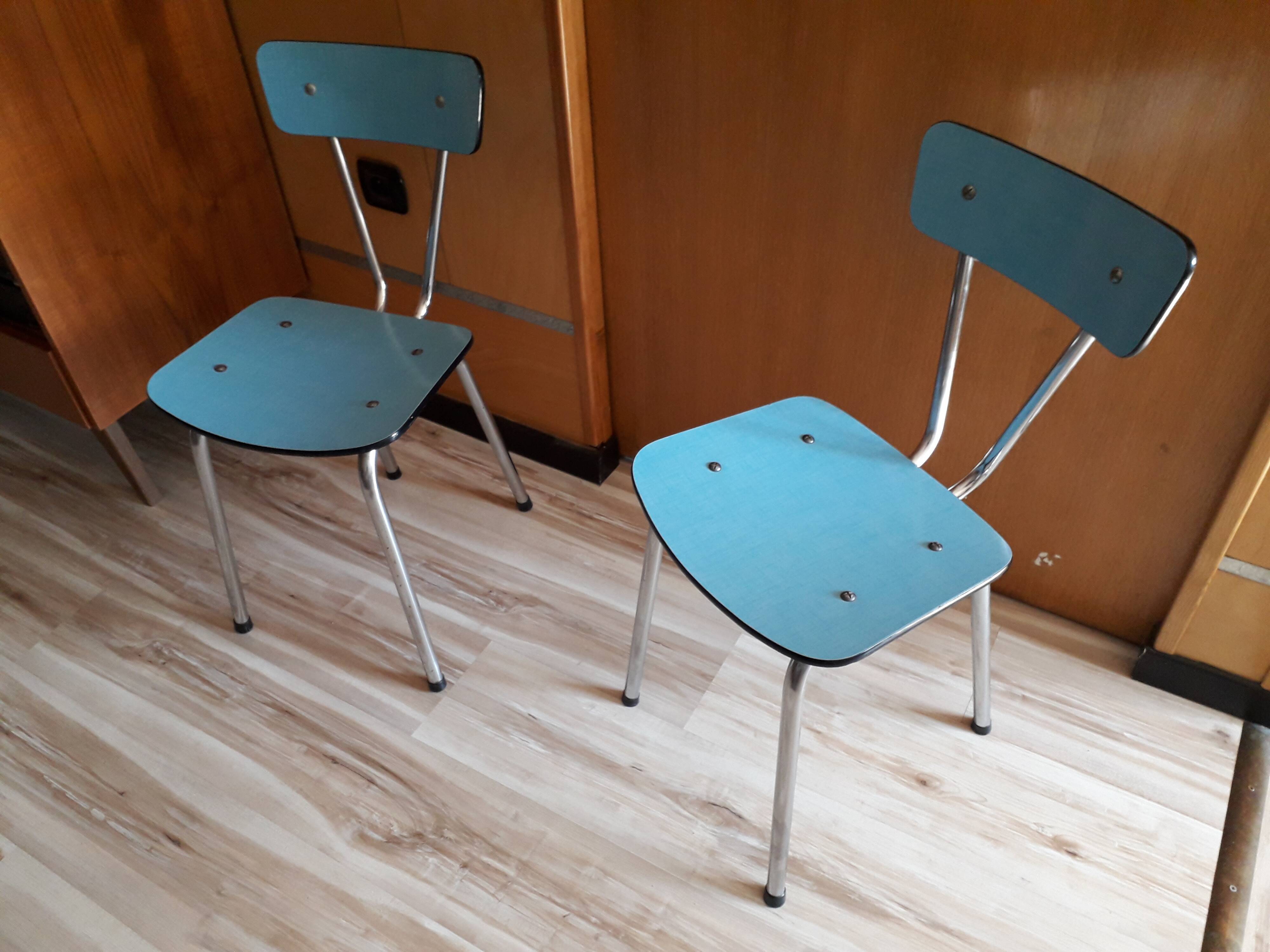 Paire de chaises en formica bleu pastel vintage