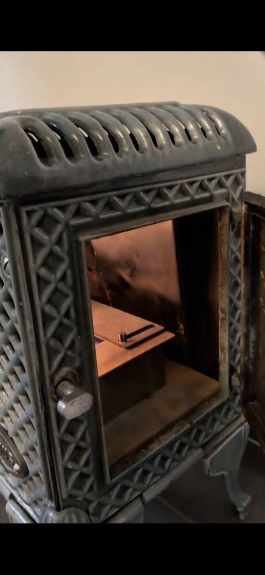 Antique enamelled cast iron stove "Faunus" – renovated