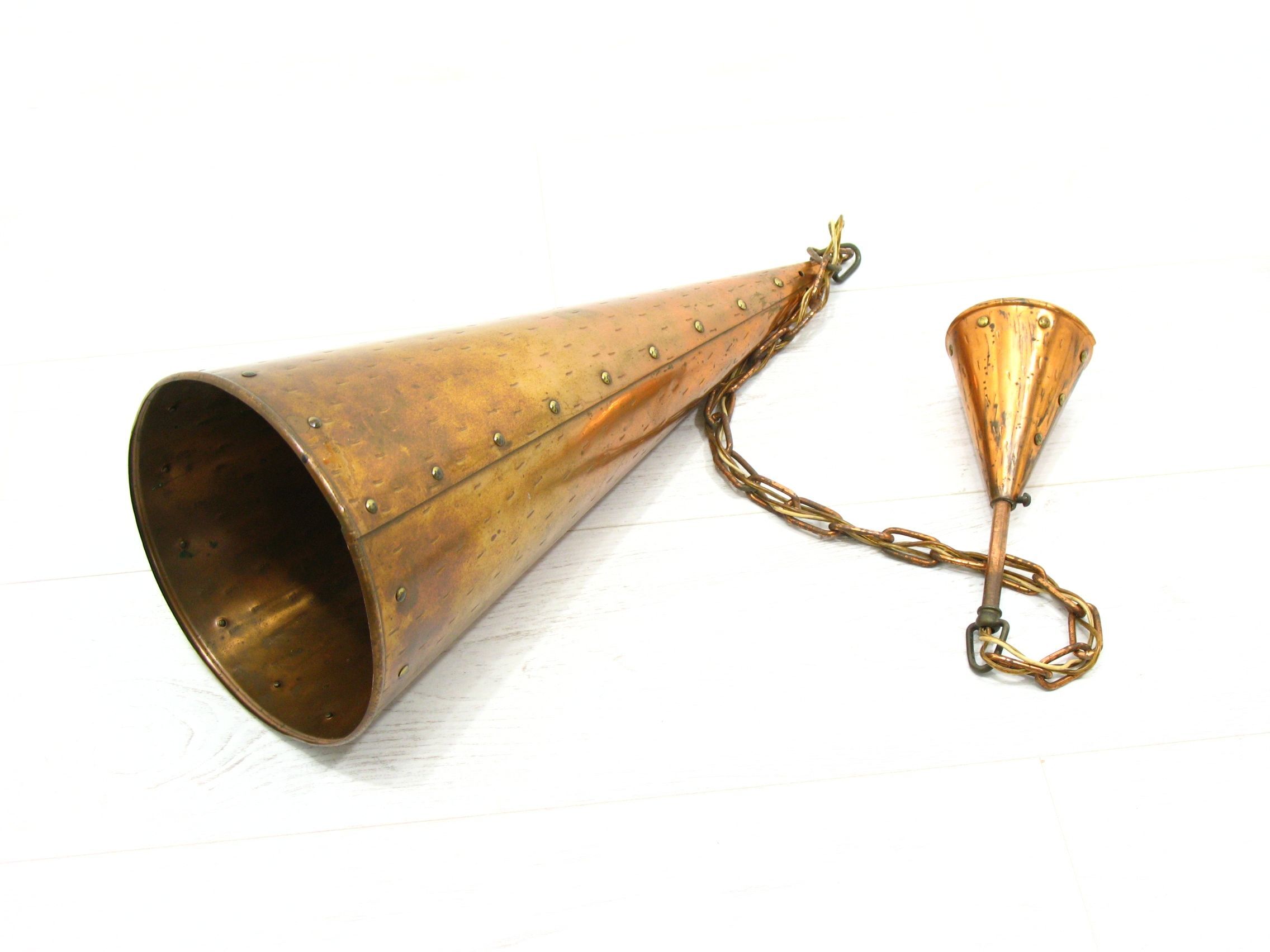 Suspension cône en cuivre du Danemark, années 1970