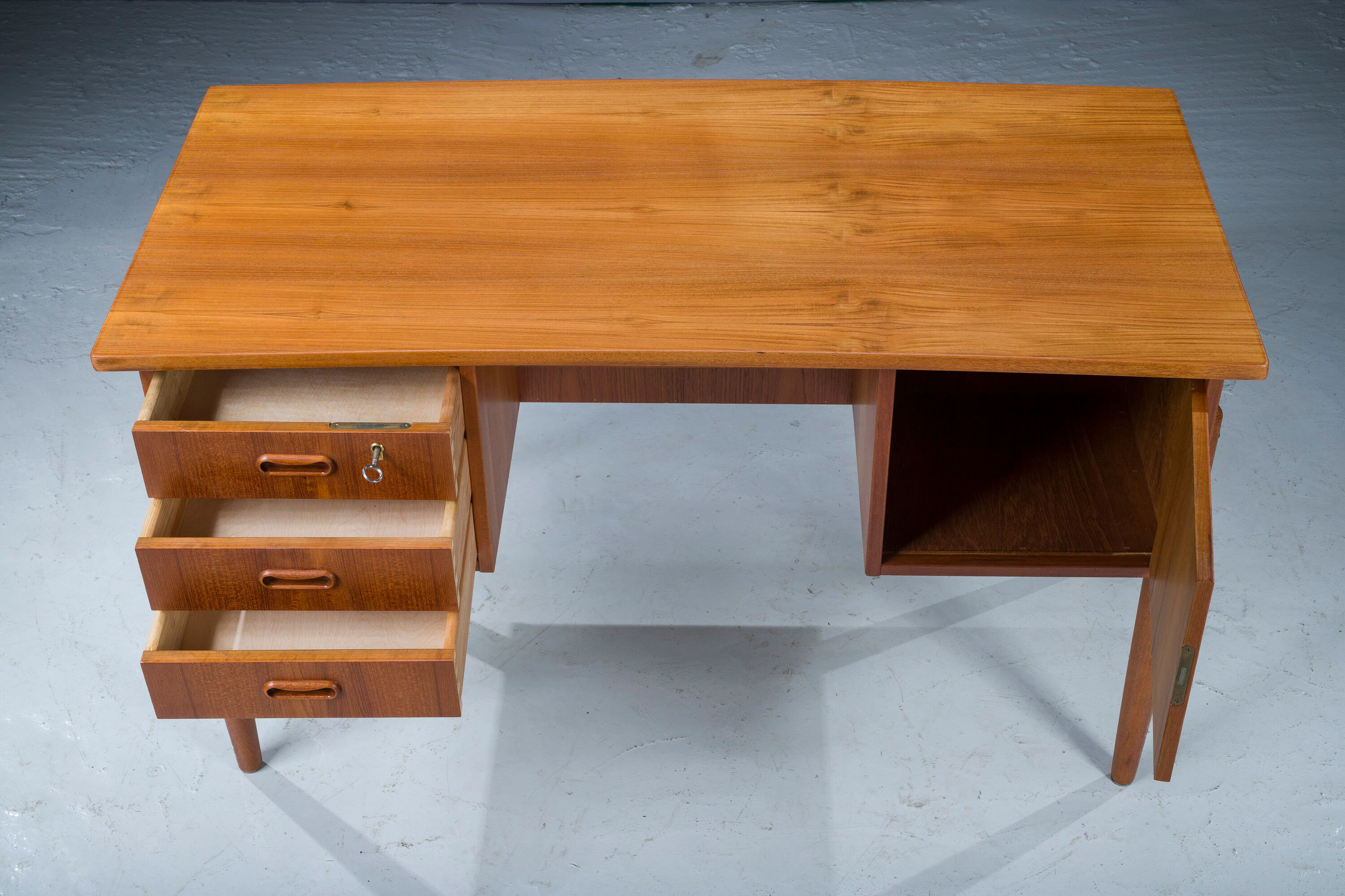 Danish teak desk, 1970s