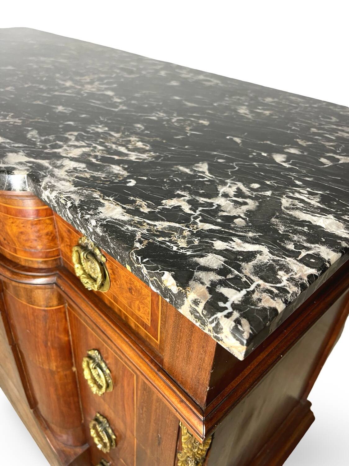 chest of drawers, 1930s