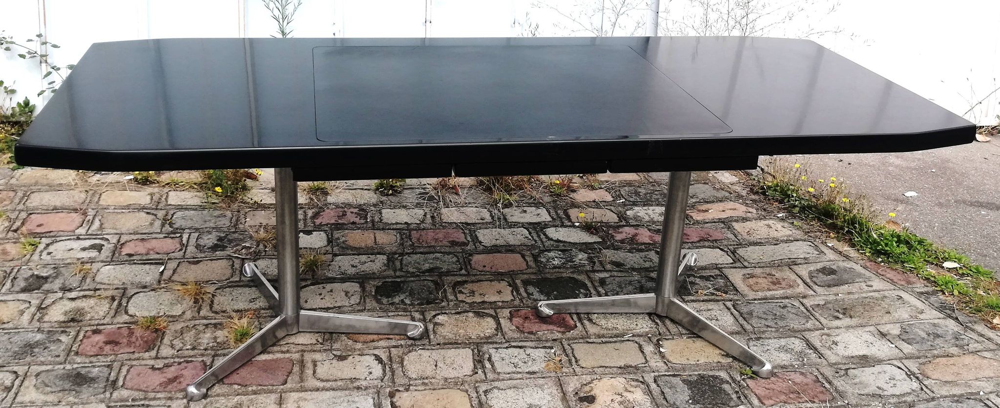 Boomerang T96 desk, Tecno