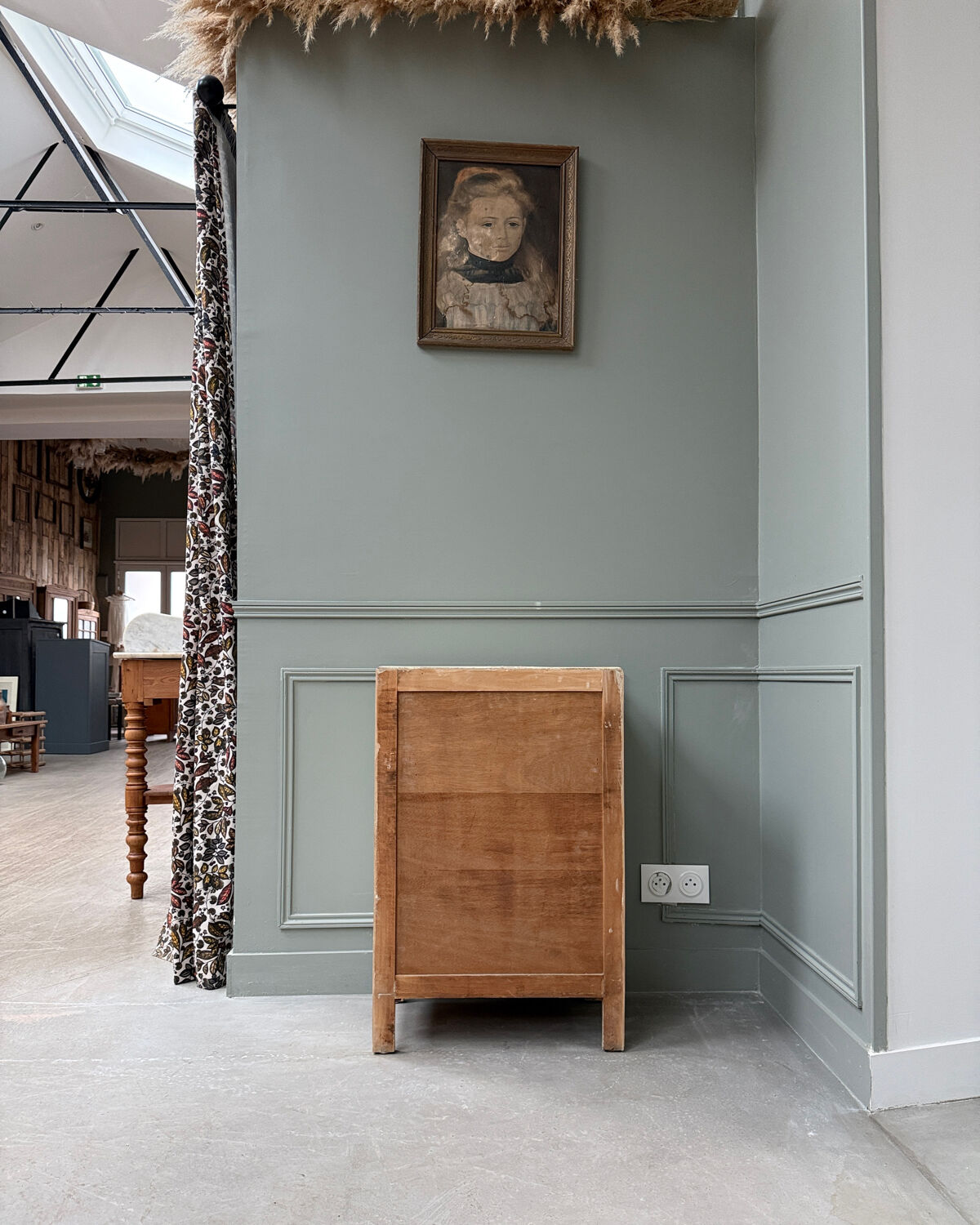 Vintage chest of drawers with a butter yellow patina (renovated)