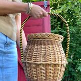 Vintage basket with lid