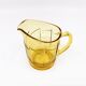 Petit pichet en verre jaune ambré de style art déco