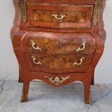 Louis XV style curved chest of drawers in marquetry