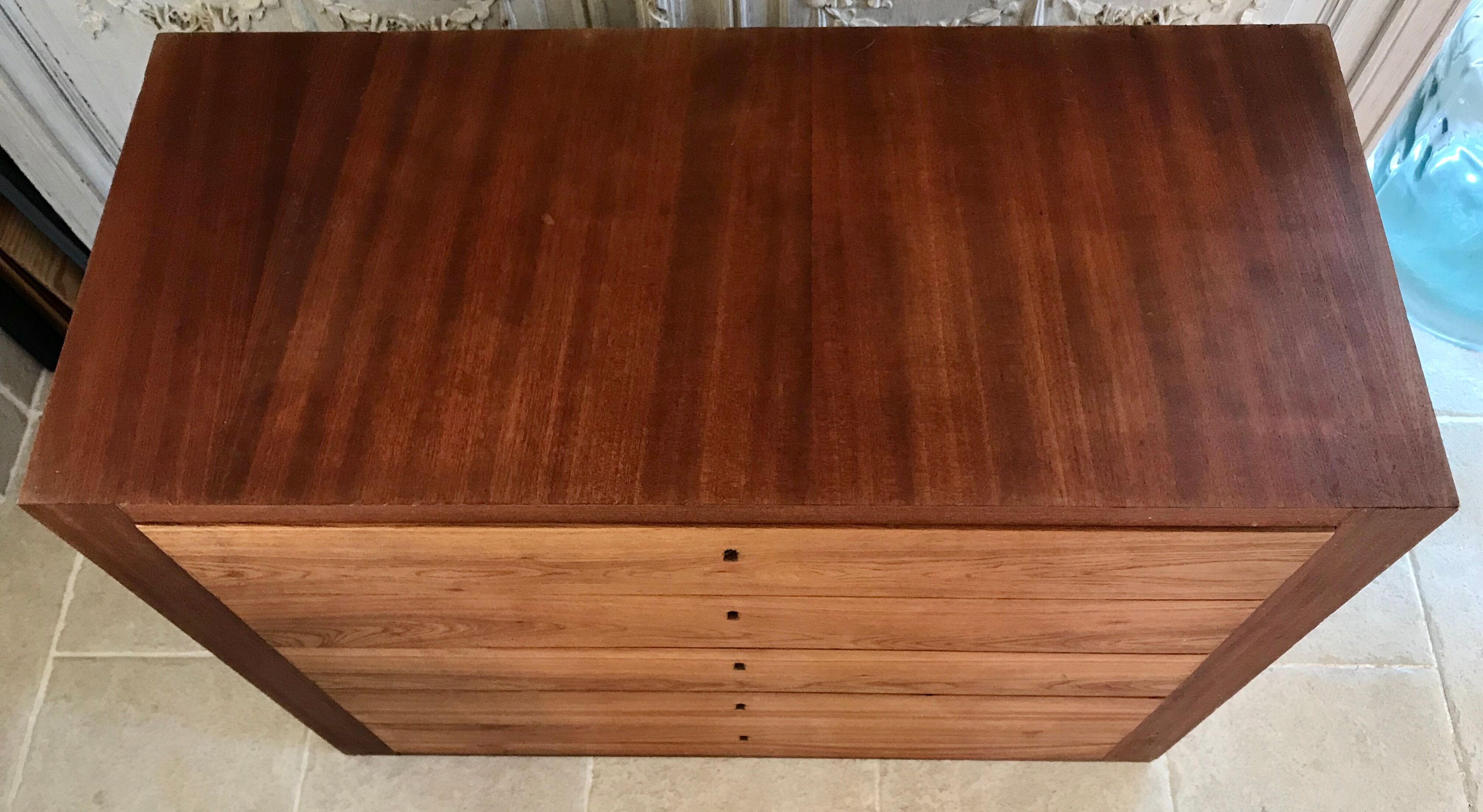 chest of drawers Circa 1950