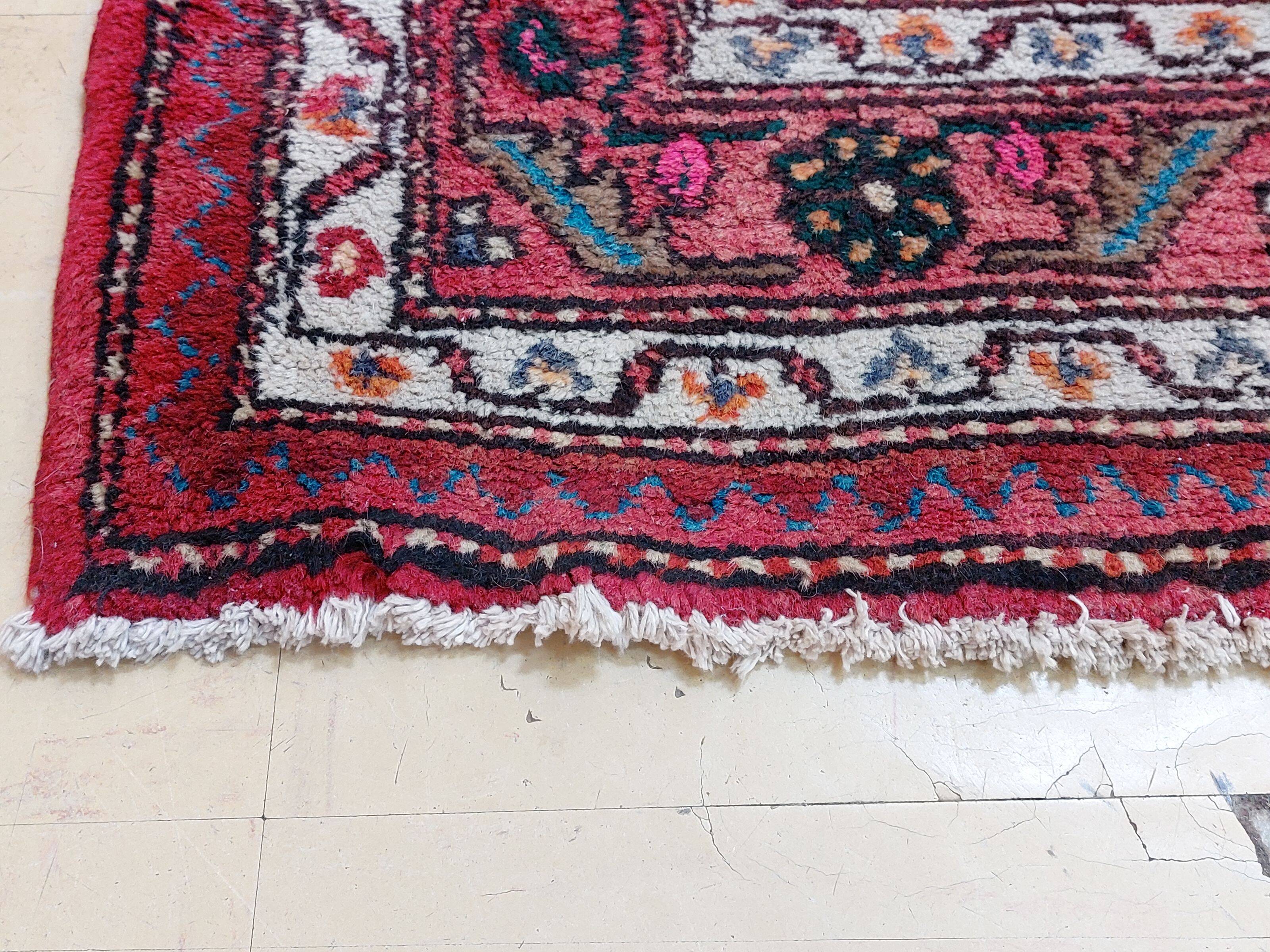 Antique Persian thick wool rug hand knotted 140 x 224 cm