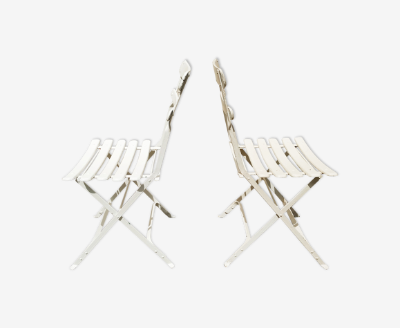 Paire de chaises de jardin anciennes