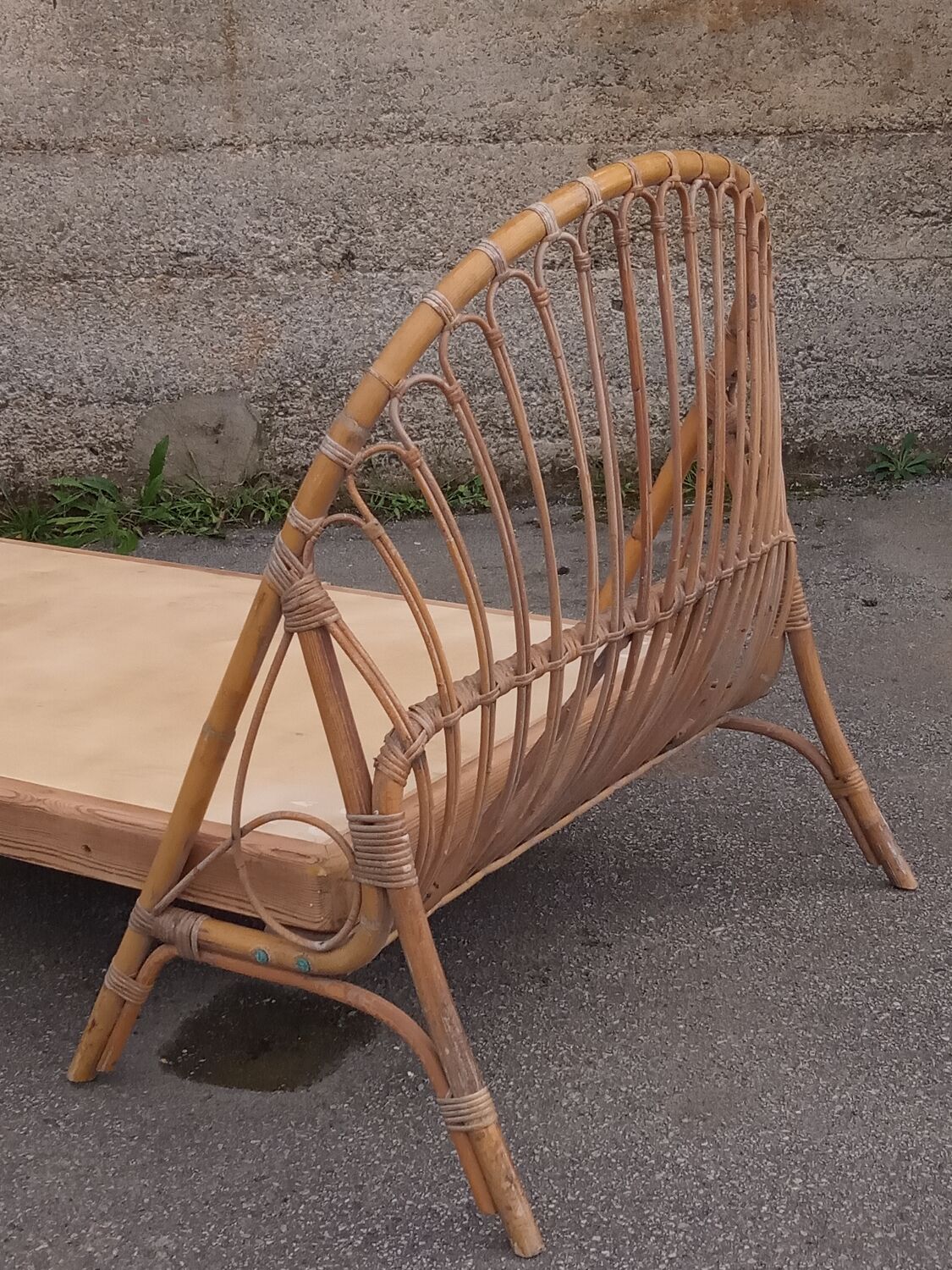 Lit en rotin années 50/60