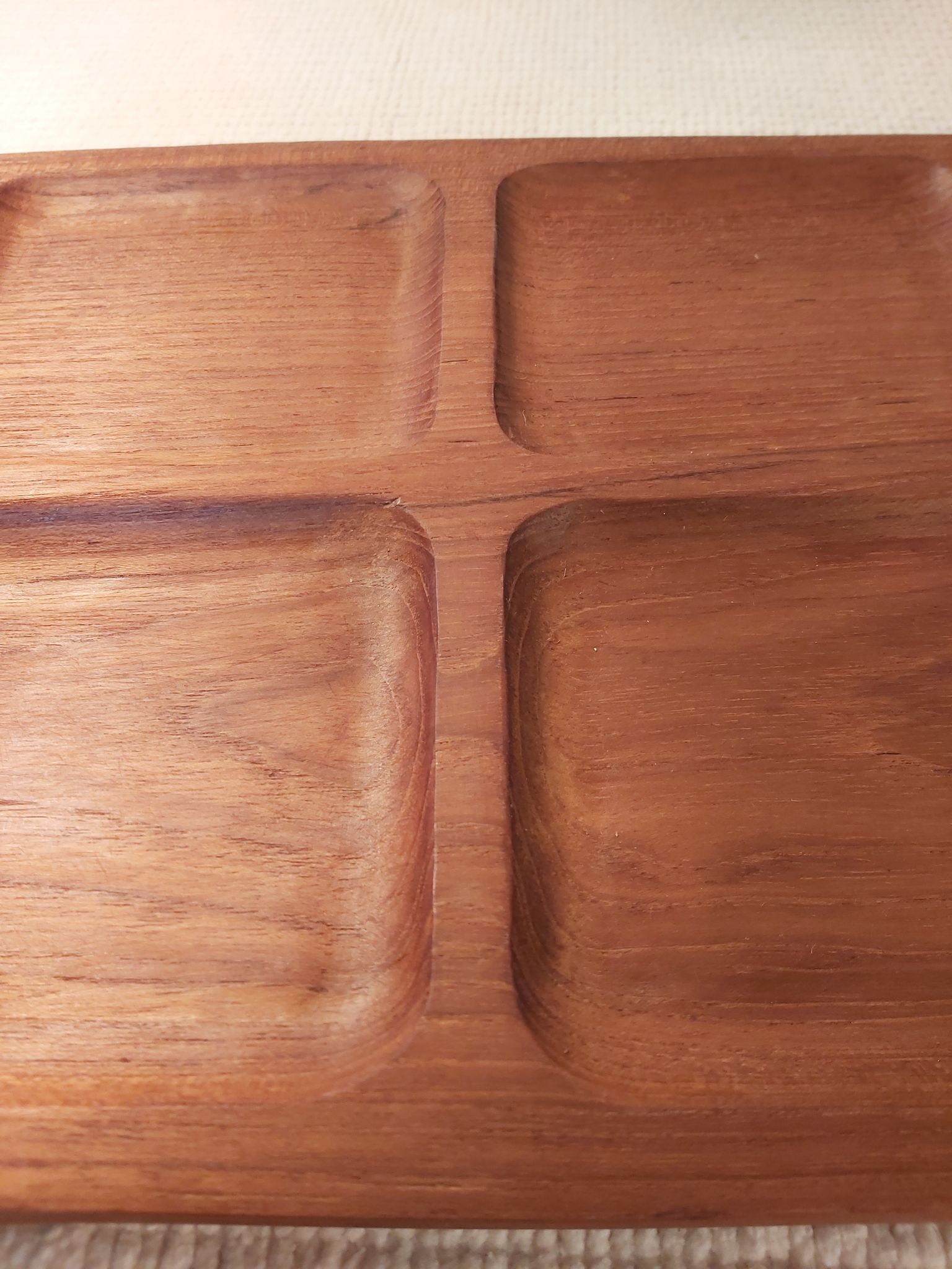 Scandinavian teak dish 60